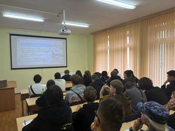 Небо Волгограда под защитой технологии, люди на страже